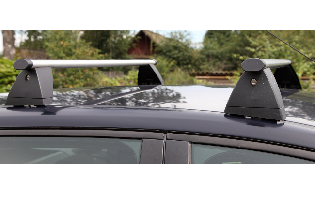Barres de toit : comment les choisir et les monter sur sa voiture ?