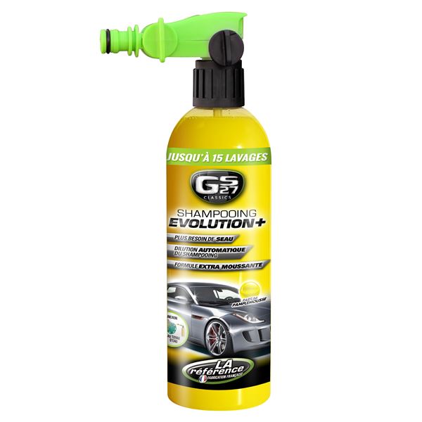 Shampoing tableau de bord voiture