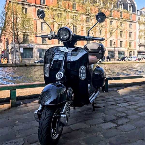 Scooter Electrique 50 E-RETRO Noir brillant EASY-WATTS