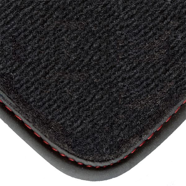 Jeu complet de tapis et tapis de coffre sur mesure qualité CARAT surpiqures rouges