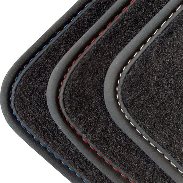 Jeu complet de tapis et tapis de coffre sur mesure qualité CARAT surpiqures rouges