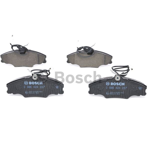 4 plaquettes de frein avant Bosch BP016