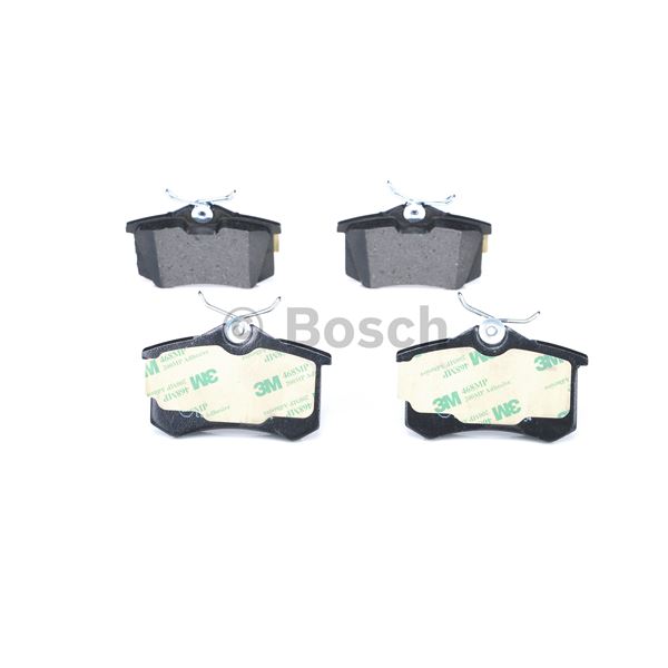 4 plaquettes de frein arrière Bosch BP689