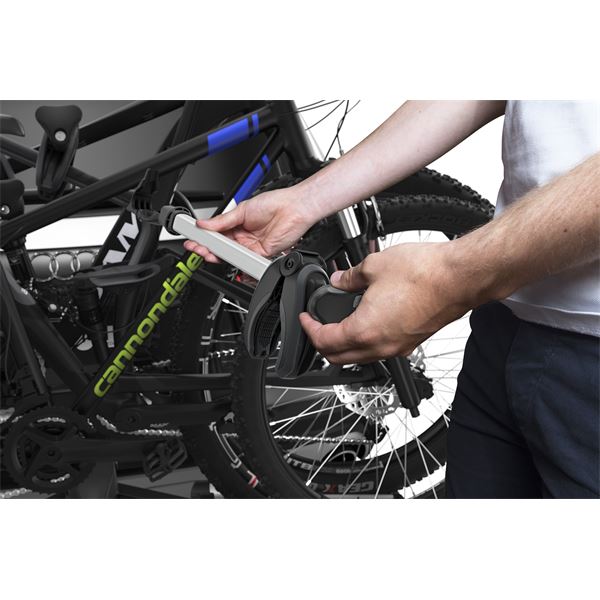 Porte-vélos attelage Thule Velospace XT - 3 vélos