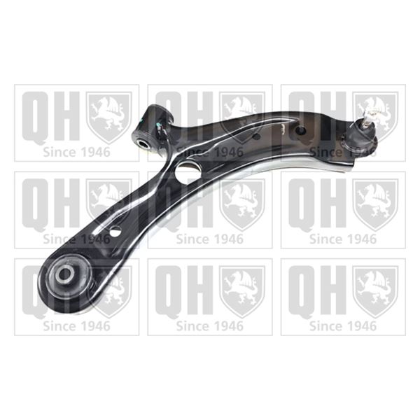 1 triangle de suspension droit Quinton Hazell QSA2811S