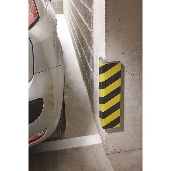 Mousse de protection pour garage : évitez de rayer votre voiture !