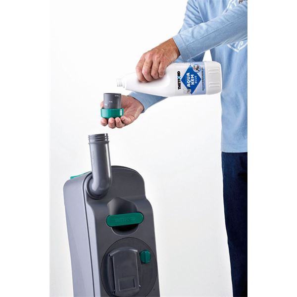 Aqua-Kem additif sanitaire bleu bouteille 2L Thetford