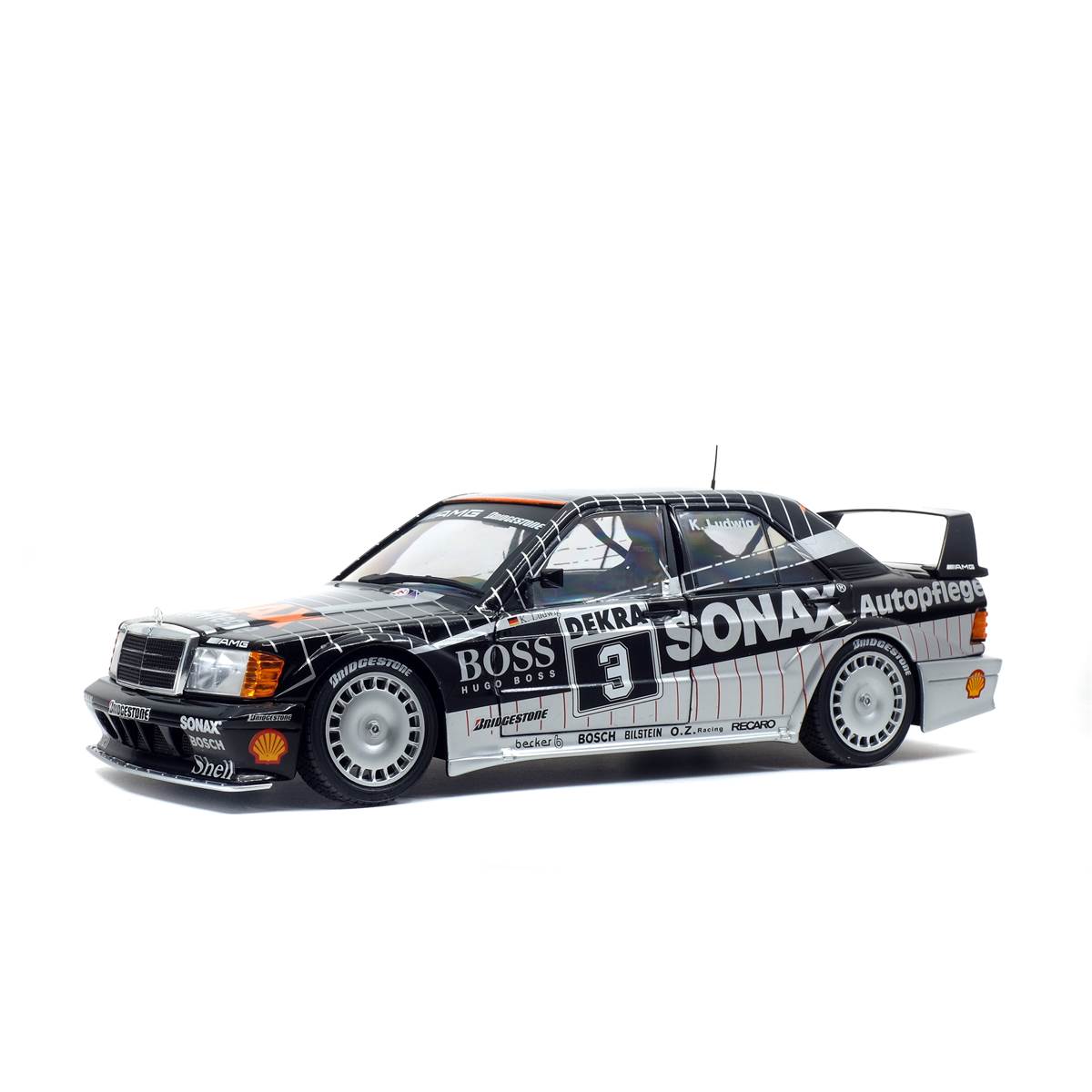 Voiture 1/18 Mercedes 190e