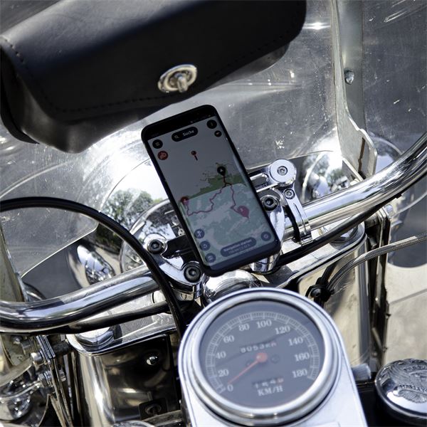 Support pour smartphone pro sur Moto Chrome SP Connect
