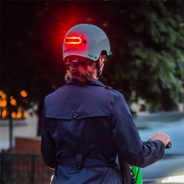 Feu de signalisation connecté COSMO BIKE + TELECOMMANDE